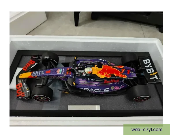 RB大宫联红牛打造时装秀新品